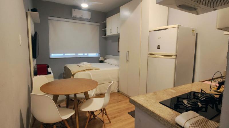 Conjugado-Copacabana-Ronald-de-Carvalho